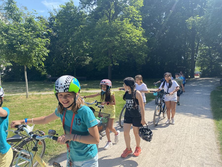 Radfahrtraining bei den Zebras und Erdmännchen - 1